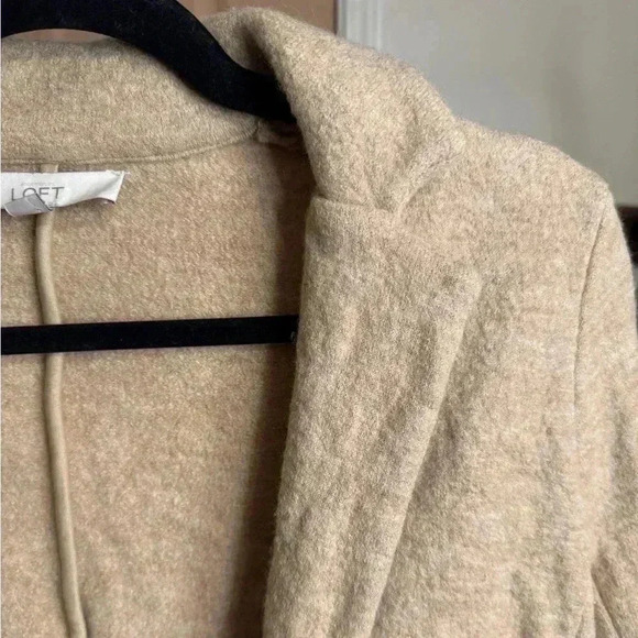 Loft merino wool camel color blazer size M - Picture 2 of 4